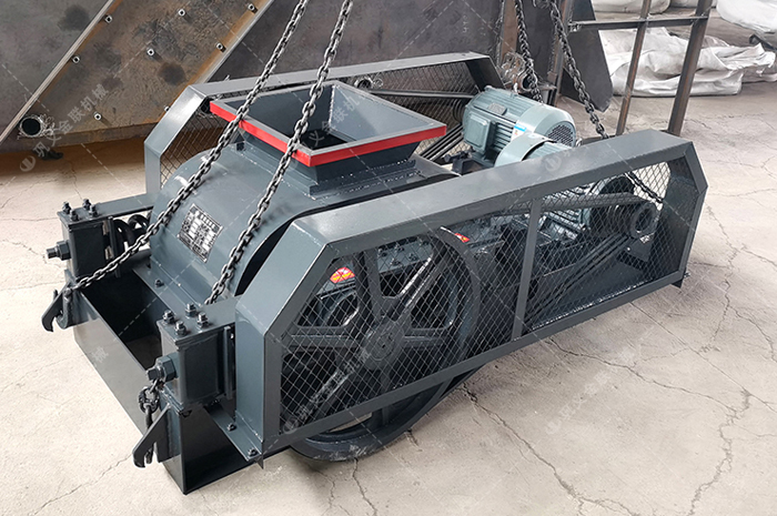 對(duì)輥制砂機(jī)在線報(bào)價(jià)/小型對(duì)輥式破碎機(jī)多少錢一臺(tái)? 對(duì)輥制砂機(jī)在線報(bào)價(jià)/小型對(duì)輥式破碎機(jī)多少錢一臺(tái)?